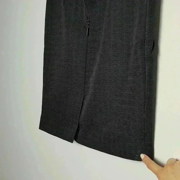 MARIO SERRANI Italy Classic Black Knit Lined Skirt w/ Pockets and Zipper Size 8 - Picture 12 of 14